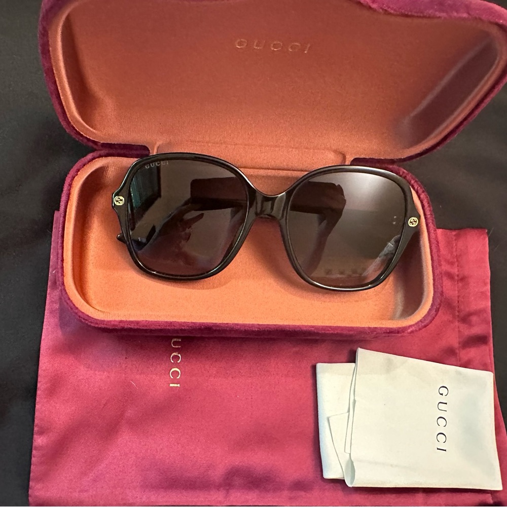 Gucci sunglasses